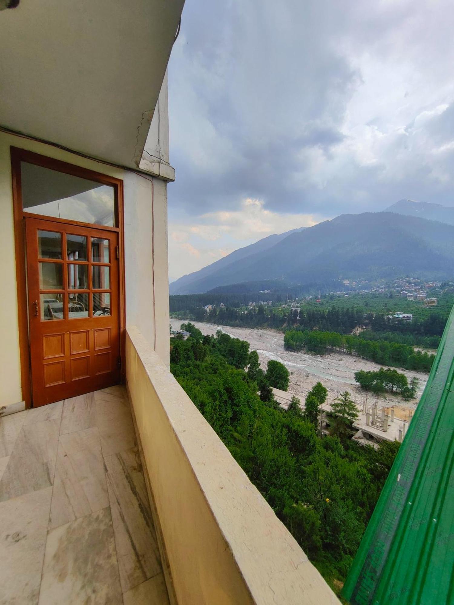 Hotel Arohi Vashist ภายนอก รูปภาพ