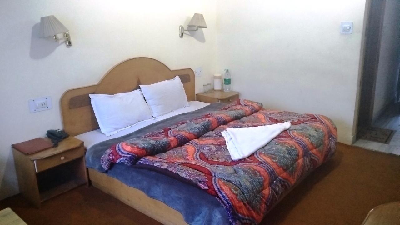 Hotel Arohi Vashist ภายนอก รูปภาพ