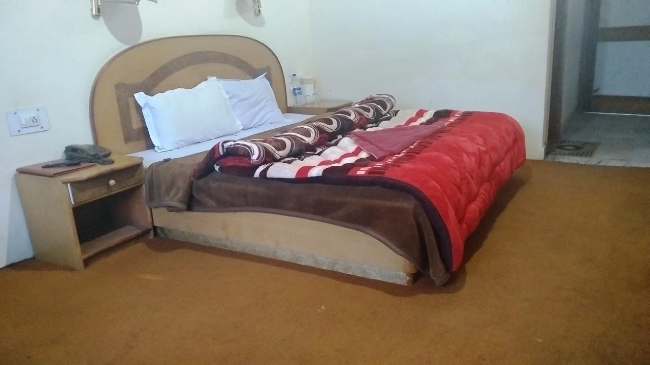 Hotel Arohi Vashist ภายนอก รูปภาพ
